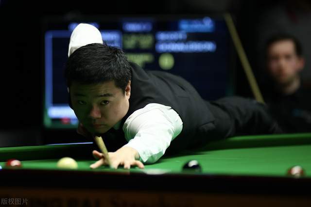 同样不容小 同样不容小