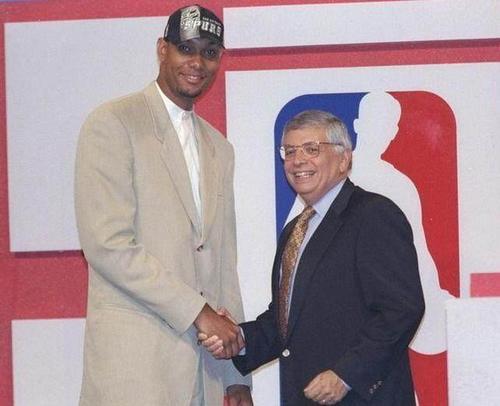 以一位U2 以一位U2